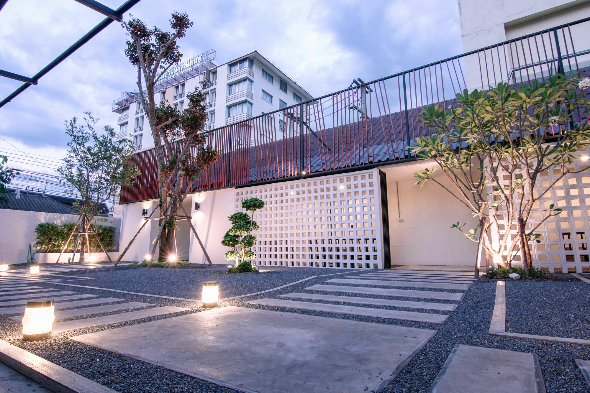 Zen Hostel Chiangmai Chiang Mai Dış mekan fotoğraf